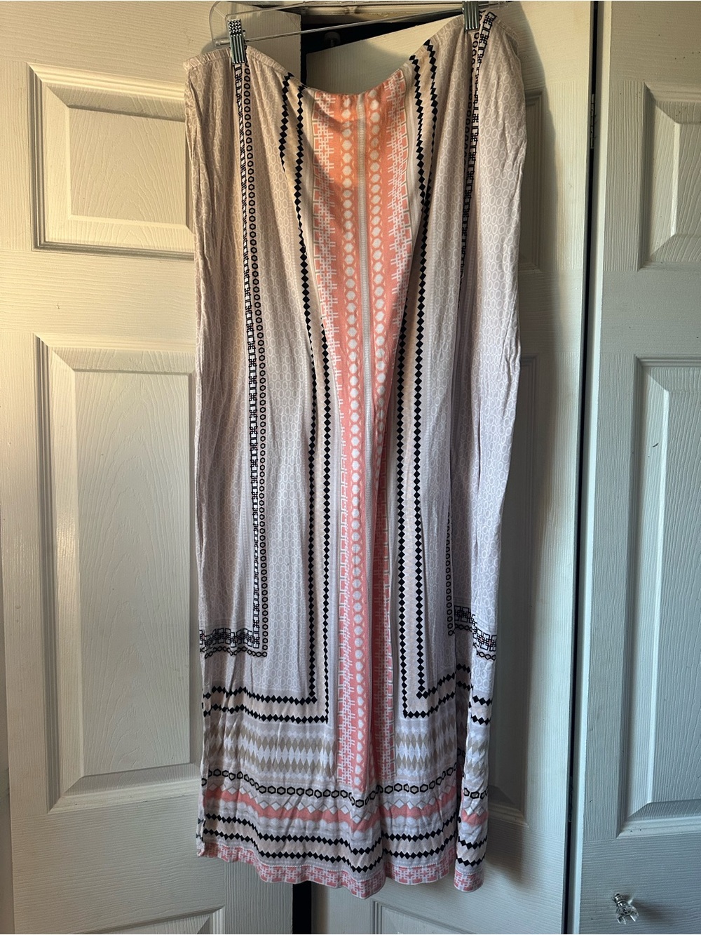 Cato Woman White and Pink/Coral Printed Maxi Skirt Size 18/20